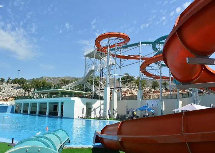 Grad Sunca Resort